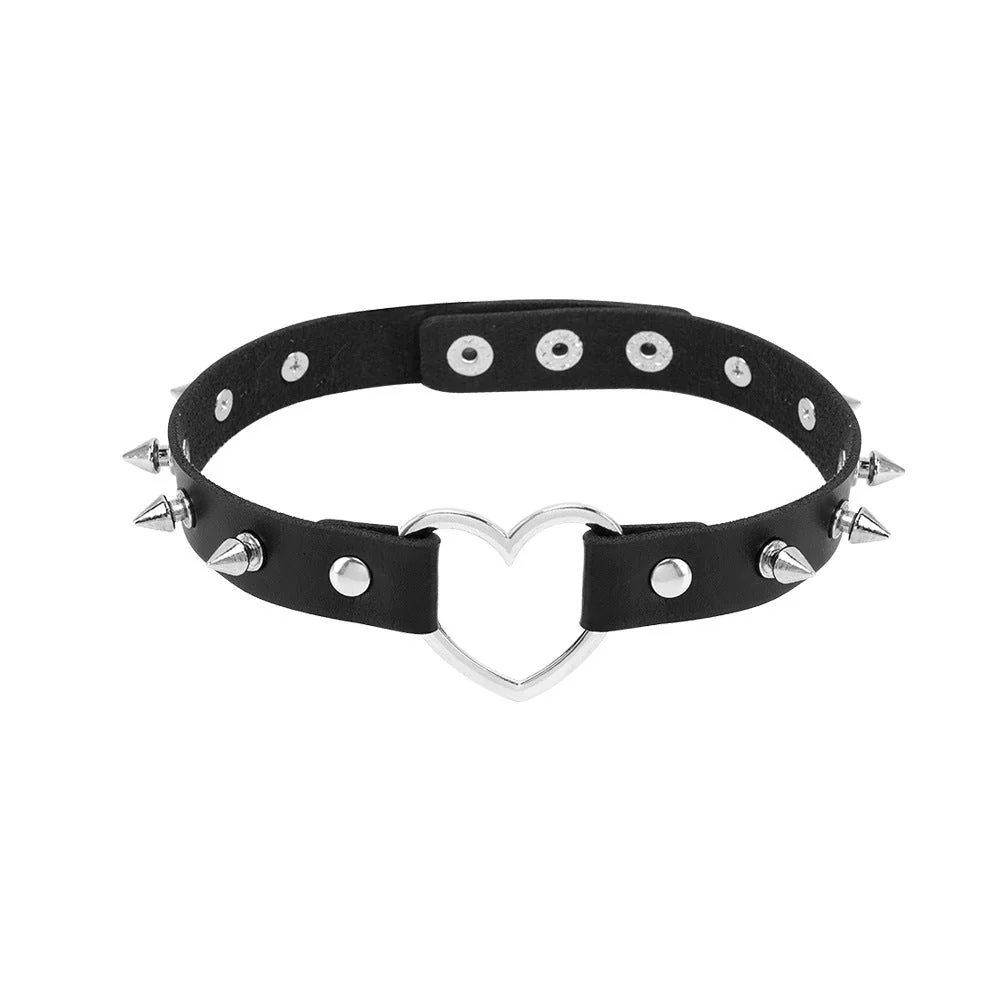 Gothic Choker Necklace Covering the Neck - Image 6