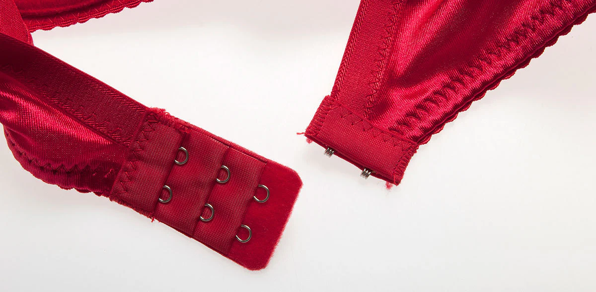 Formas de mama de silicona en forma de lágrima con sujetador de bolsillo rojo  - Image 14